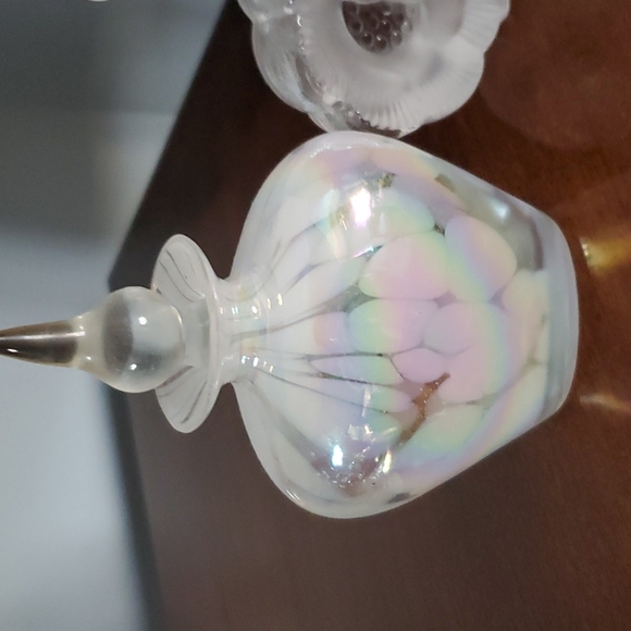 Vintage beautiful perfume bottle atomizer with stoppers bundle of two. Cream - Picture 2 of 4